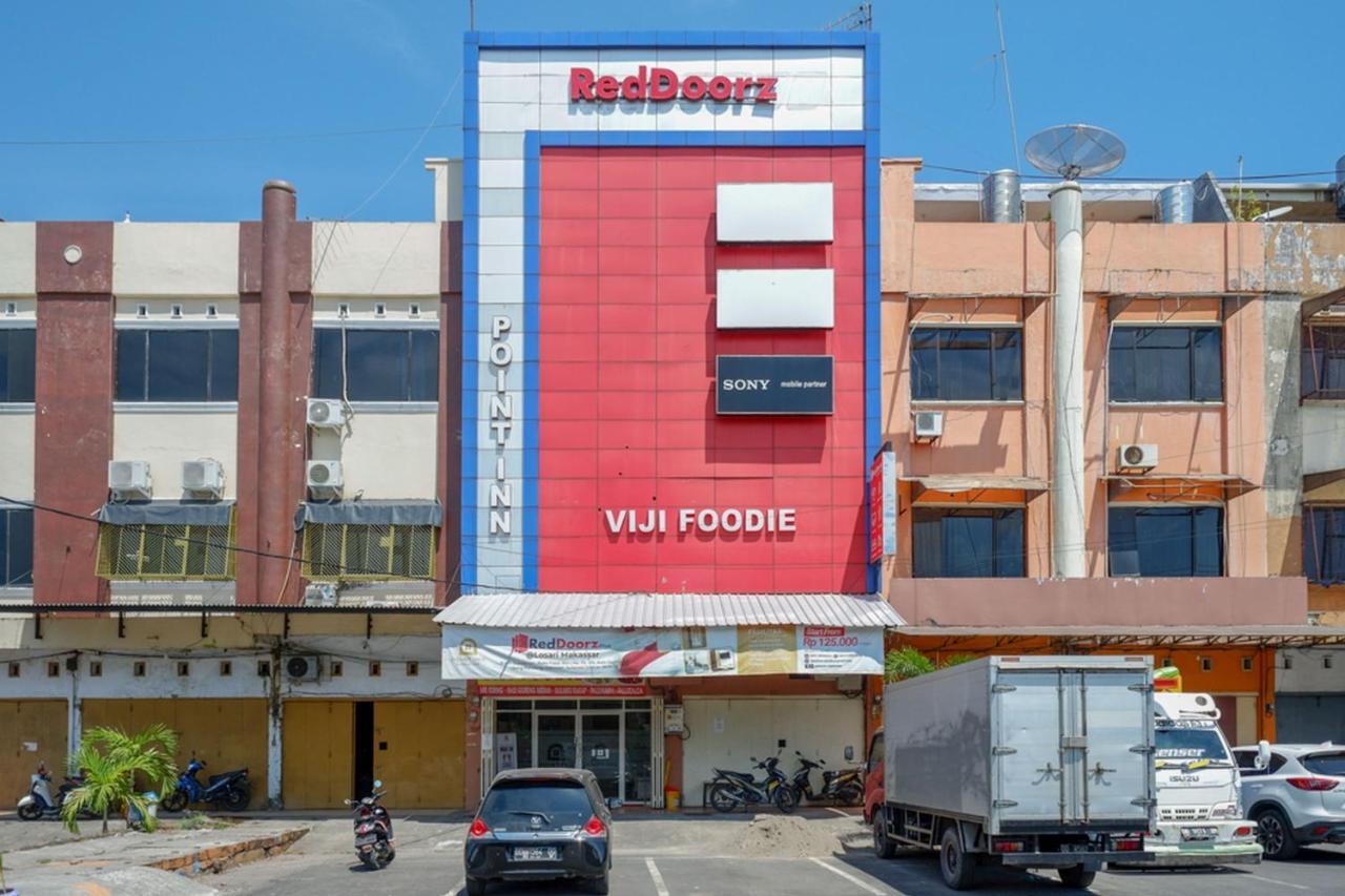 Reddoorz Plus @ Losari Makassar Eksteriør billede